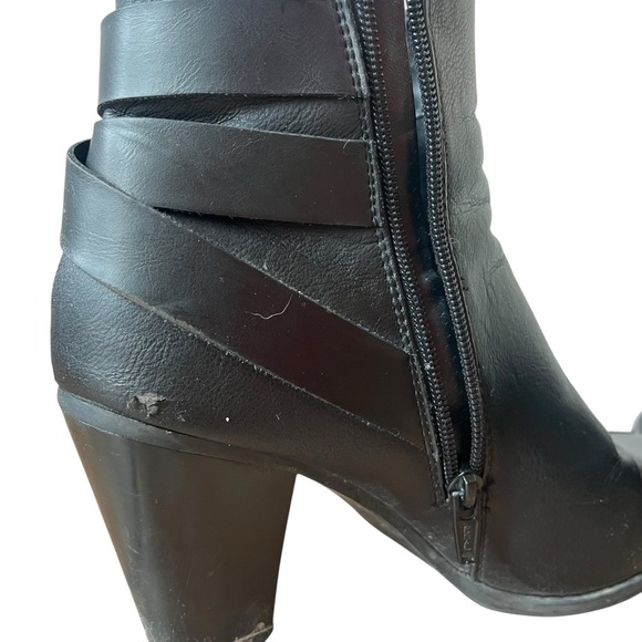 Apt. 9 Black Ankle Boots Size 8.5 – Heeled Booties w/ Buckle Detail Faux Leather - Picture 10 of 16